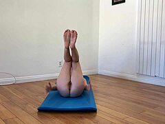 Amateur milf stretches her legs in homemade yoga video