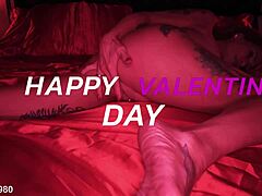 Извращенная мамочка наслаждается анальным сексом в День Святого Валентина