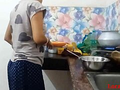 Amateur bhabi gets down and dirty in the dining room
