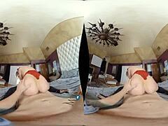 MILFelle Croe, एक घुमावदार गोरी, VR में अपने बड़े स्तनों को दिखा रही है।
